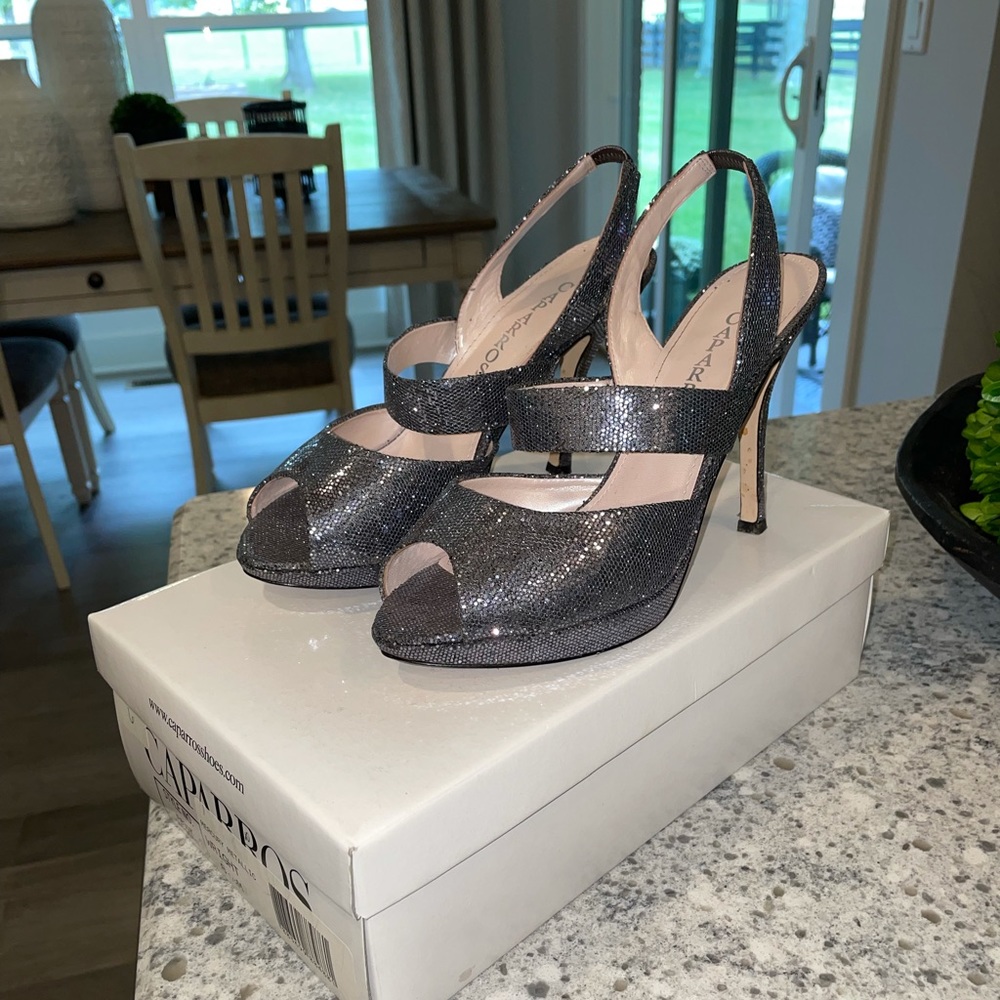 Caparros - Wright, Mercury Metallic heels, 8.5